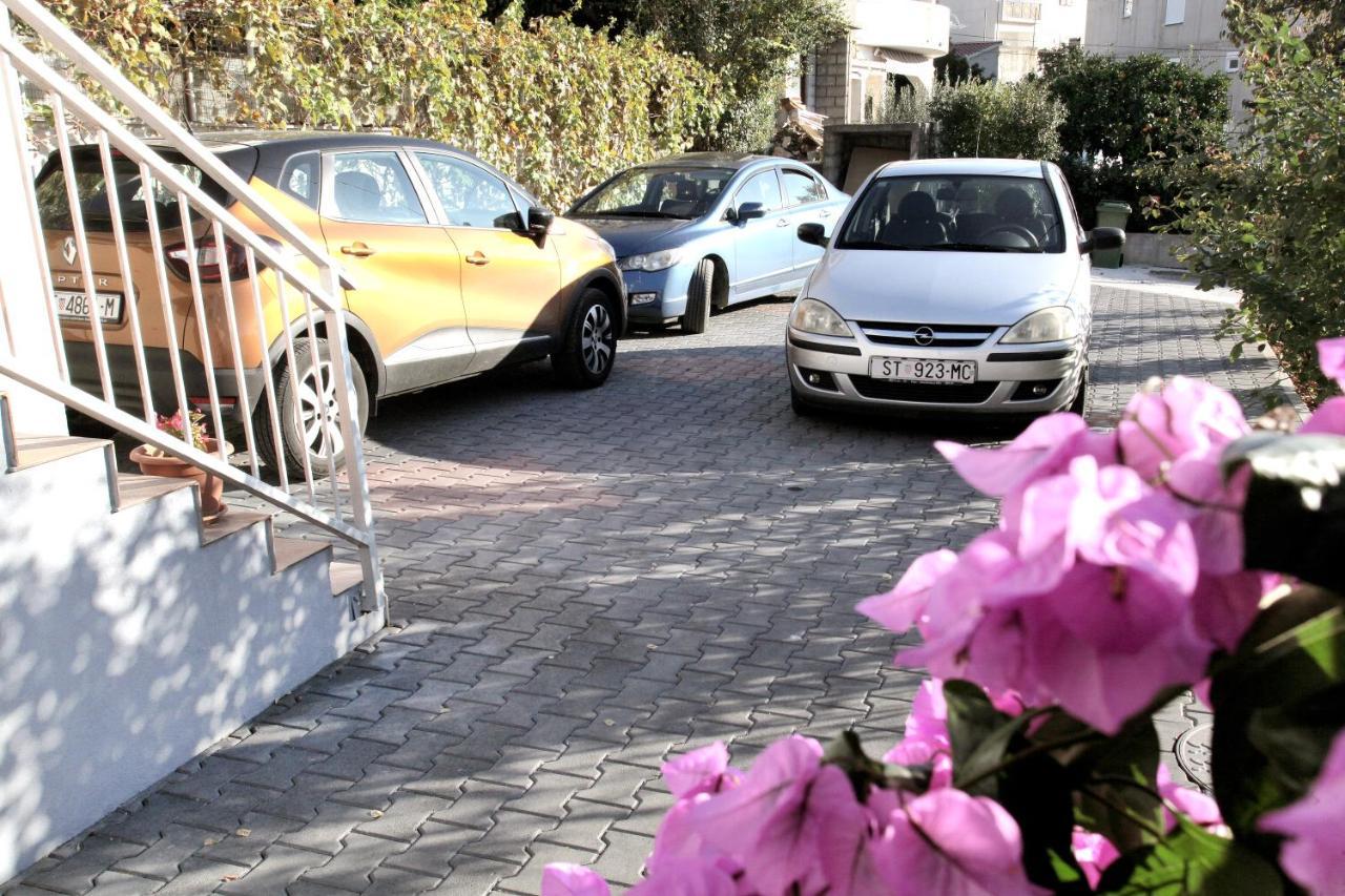 Apartments Vaska Trogir Exterior photo