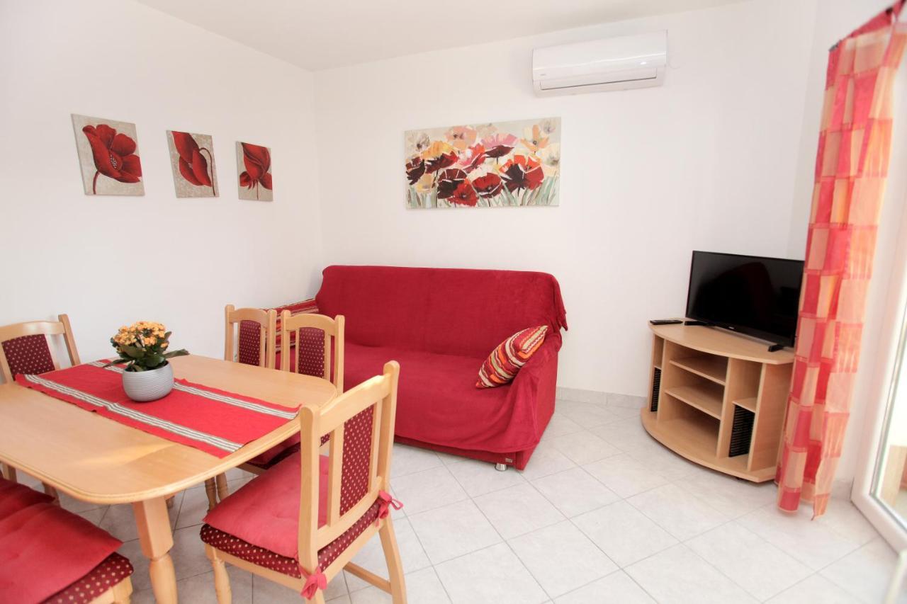 Apartments Vaska Trogir Exterior photo