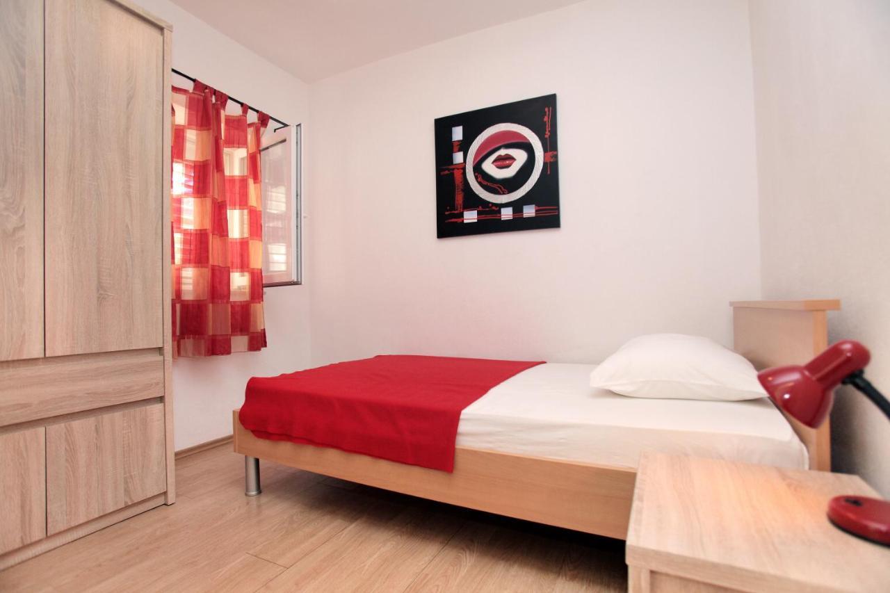 Apartments Vaska Trogir Exterior photo